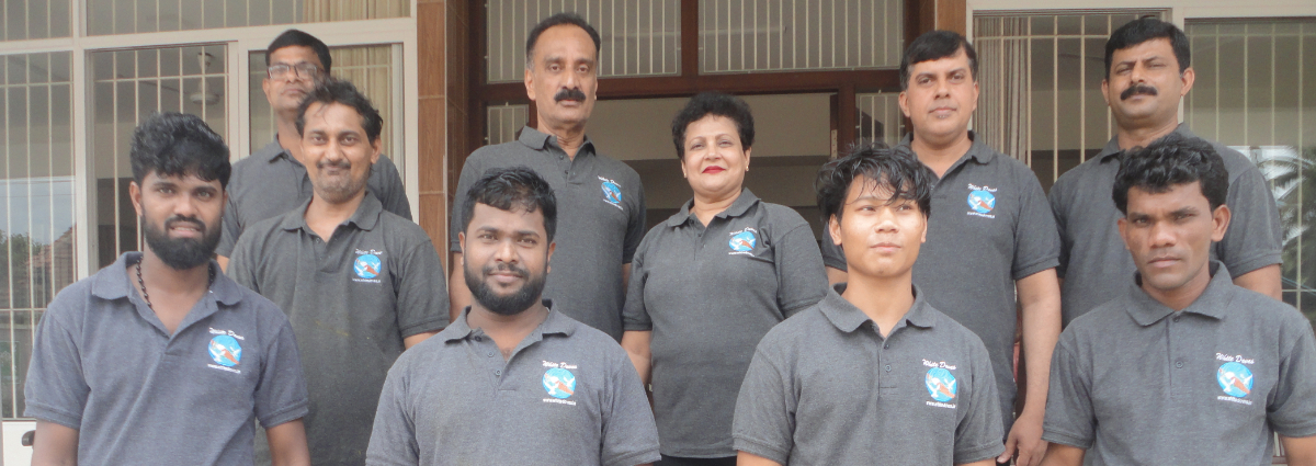 STAFF 3 1200X425
